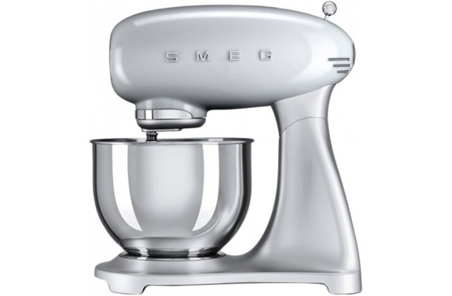 Миксер Smeg SMF01SVEU